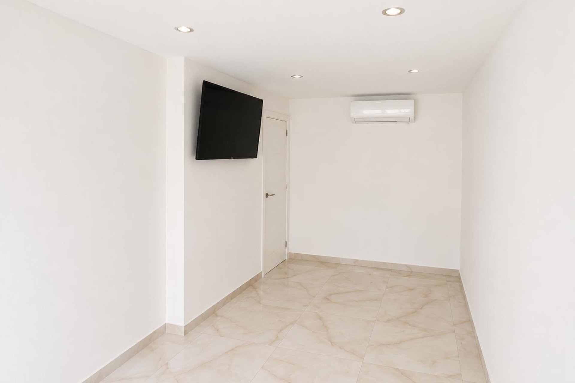 Resale - Townhouse * - Torrevieja * - Los Balcones *