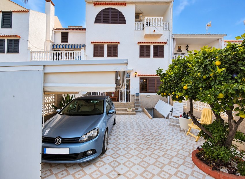 Resale - Townhouse * - Torrevieja * - Nueva Torrevieja
