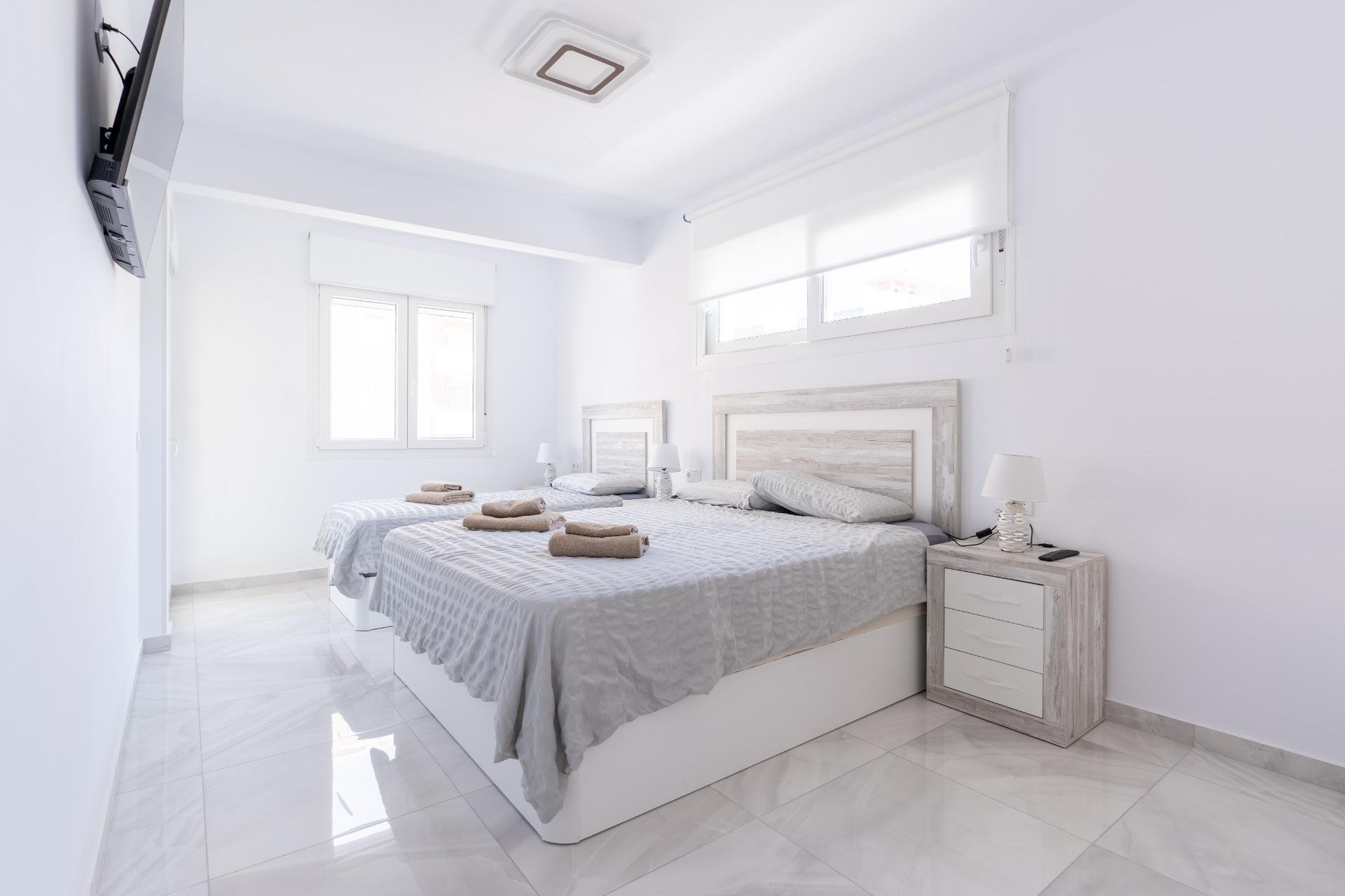 Resale - Townhouse * - Torrevieja * - Punta Prima *