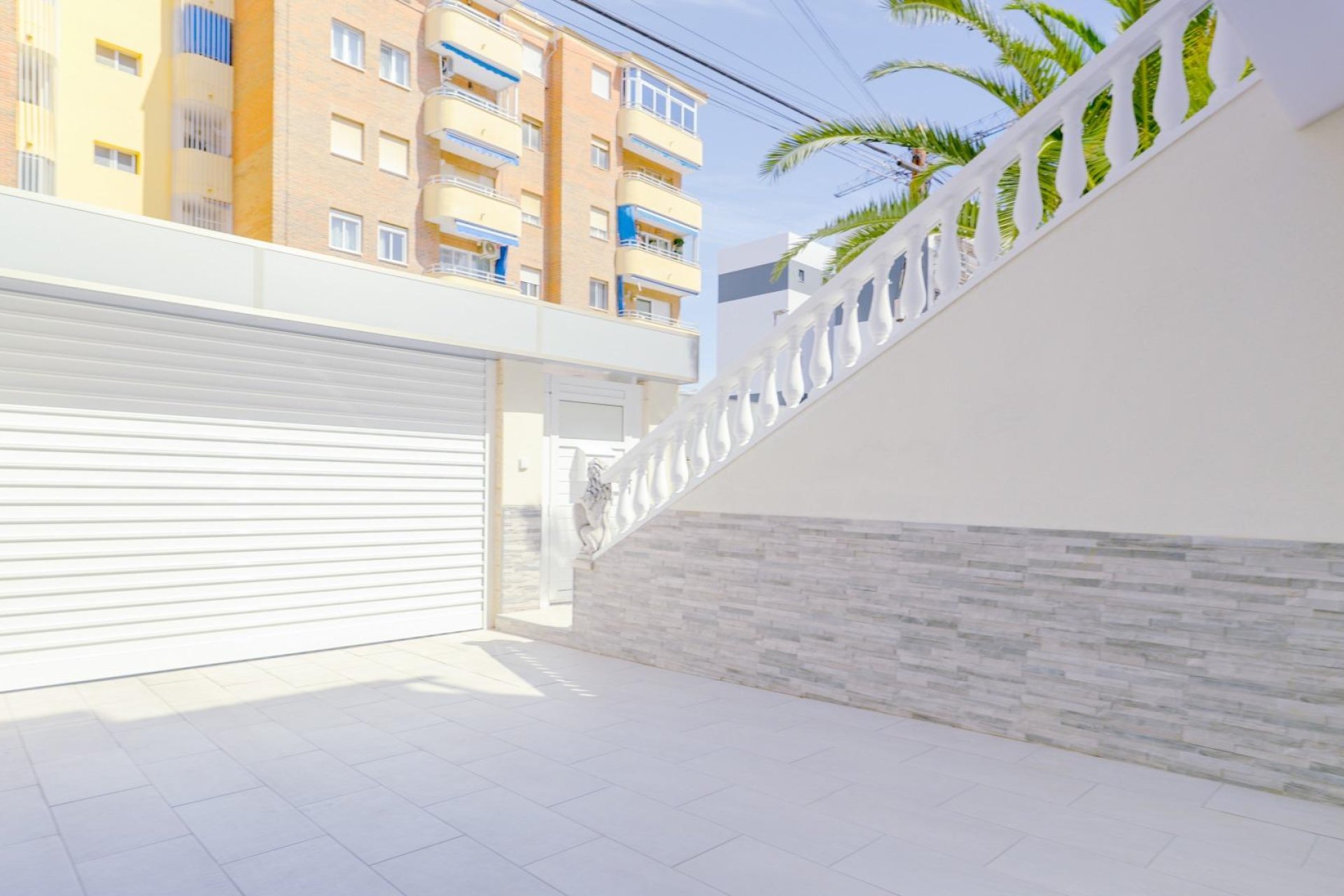 Resale - Townhouse * - Torrevieja * - Punta Prima *