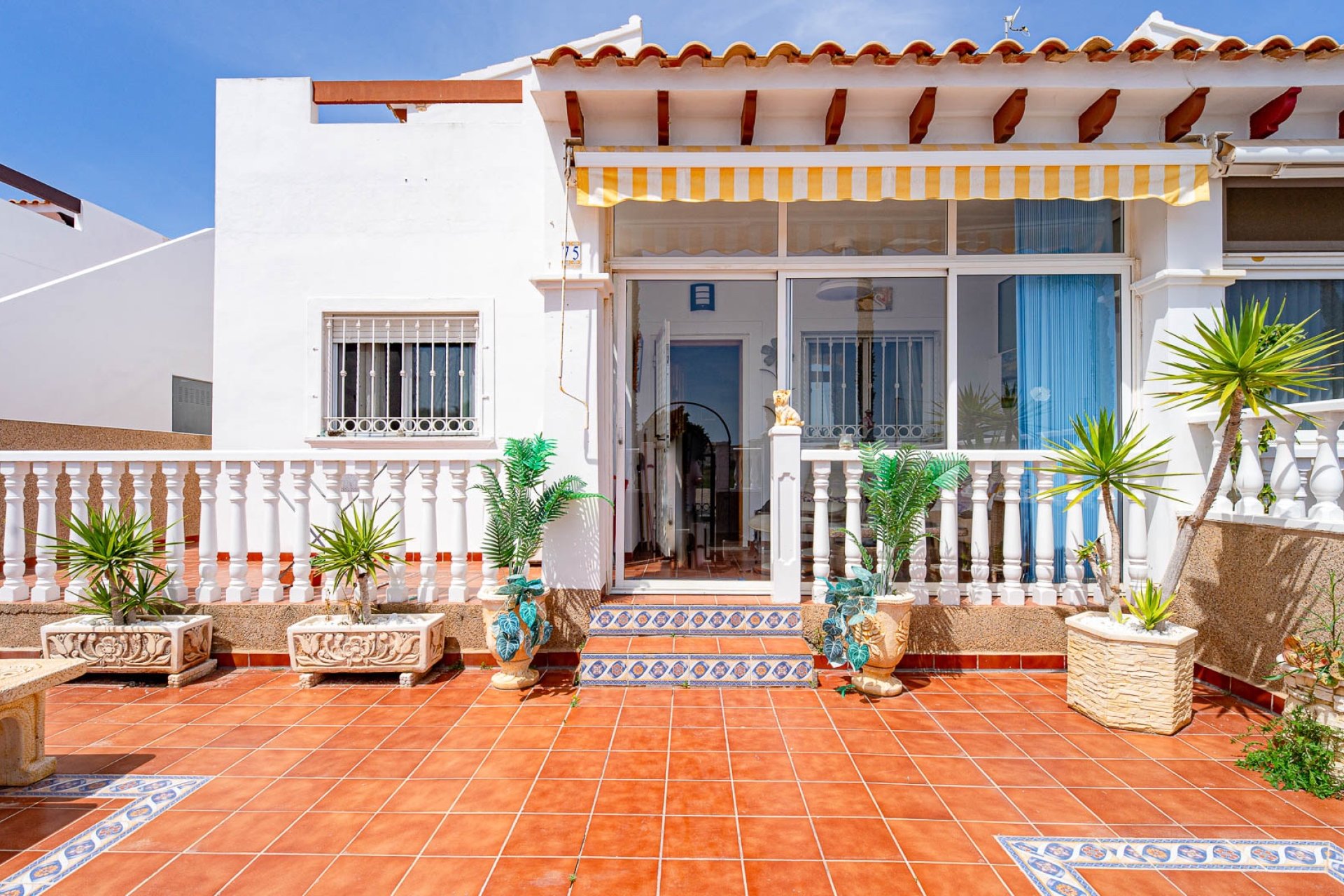 Resale - Townhouse * - Torrevieja * - Punta Prima *