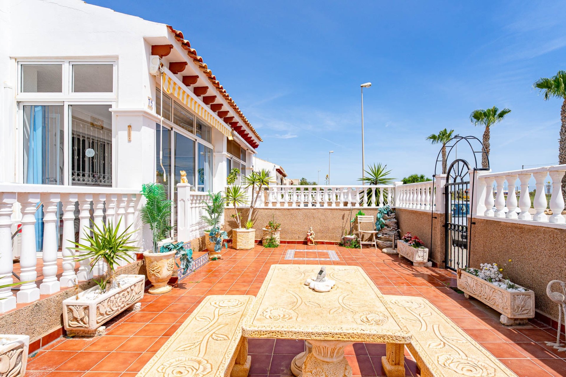 Resale - Townhouse * - Torrevieja * - Punta Prima *