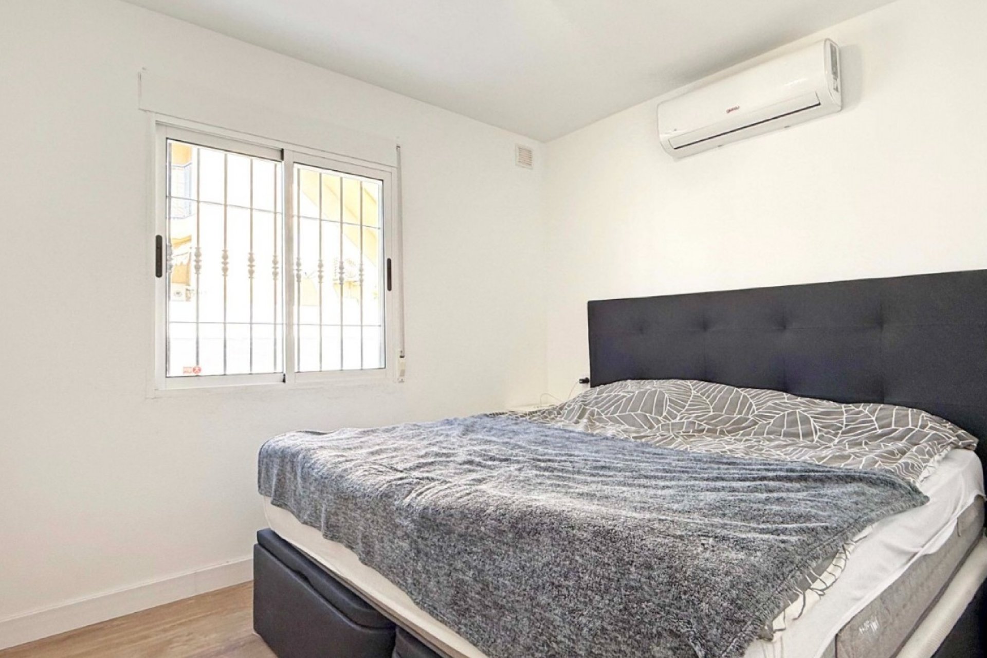 Resale - Townhouse * - Torrevieja *