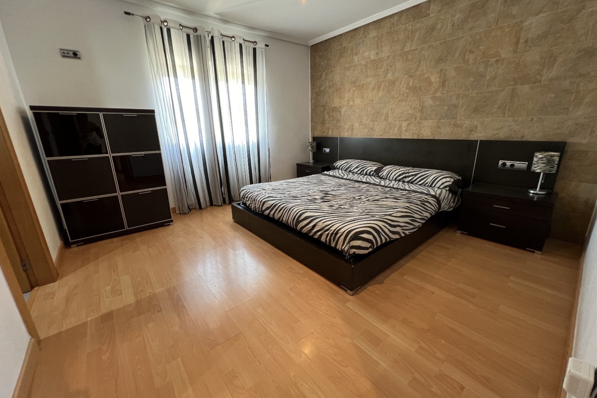 Resale - Townhouse * - Torrevieja *