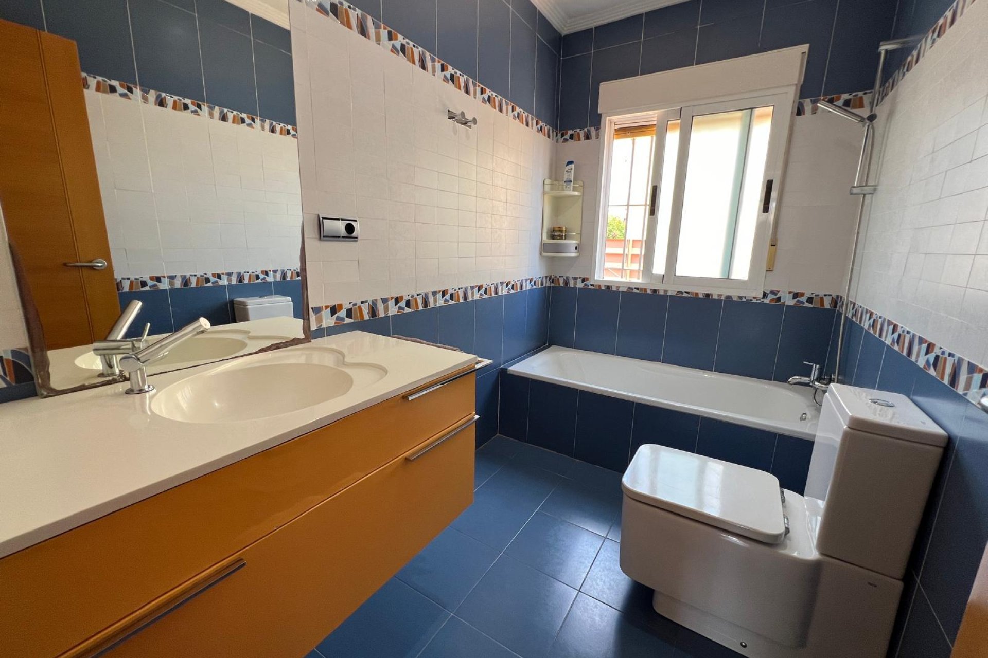 Resale - Townhouse * - Torrevieja *