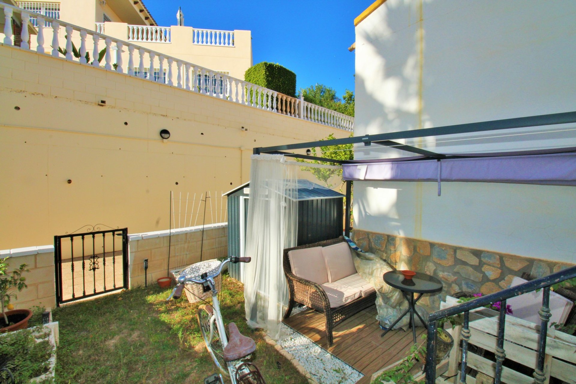 Resale - Townhouse * - Villamartin * - Los Dolses *