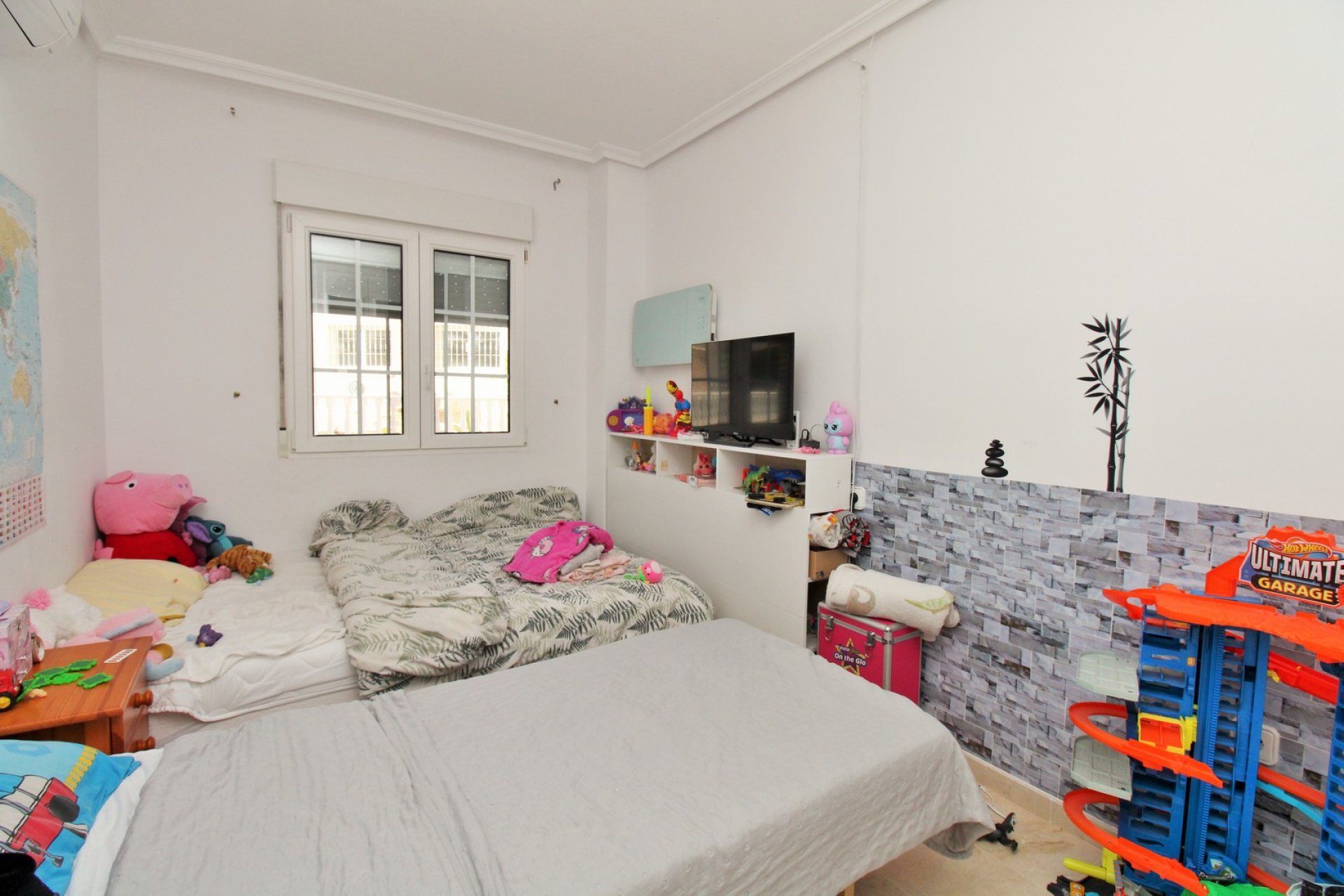 Resale - Townhouse * - Villamartin * - Los Dolses *