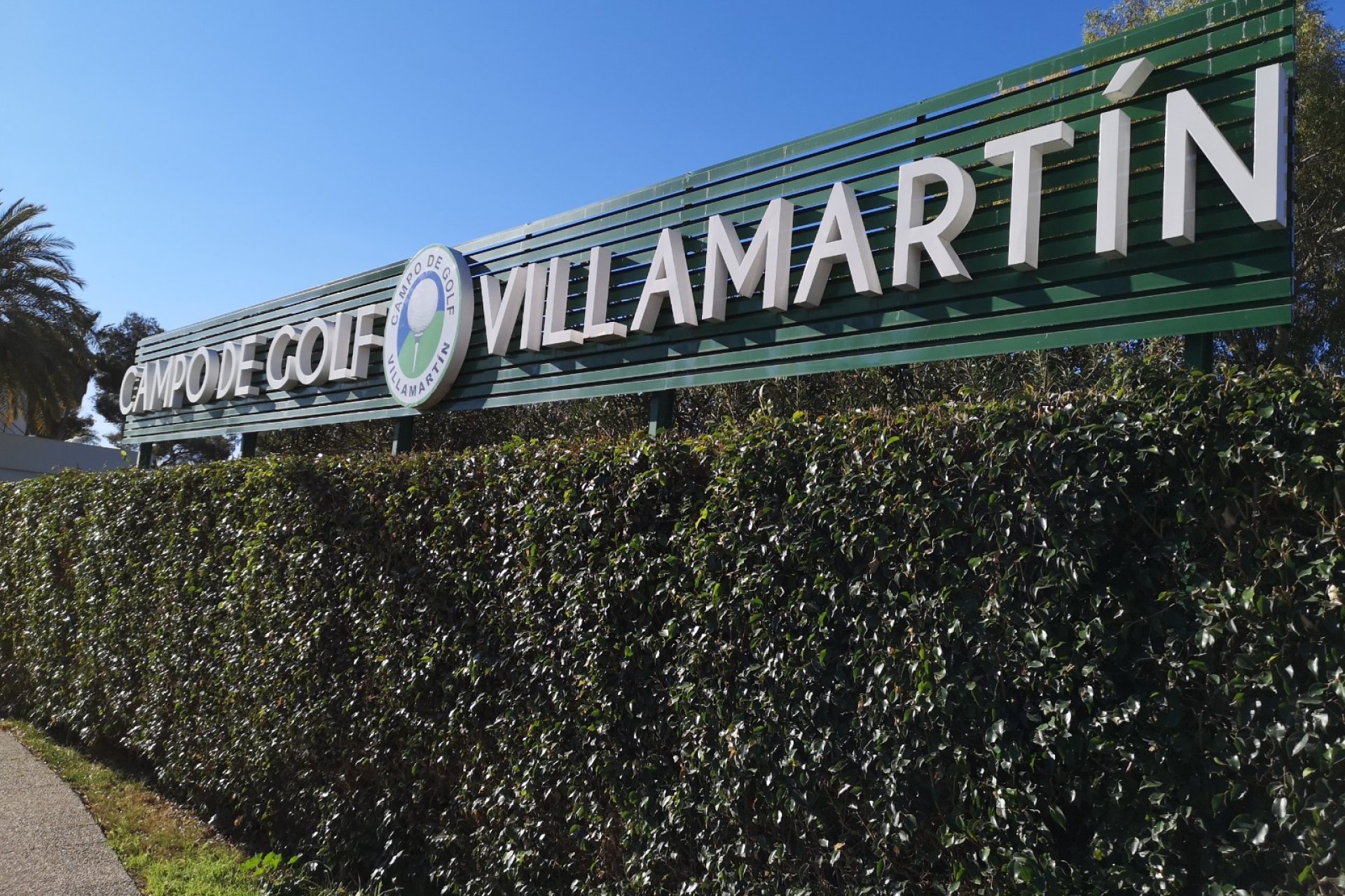 Resale - Townhouse * - Villamartin * - Los Dolses *