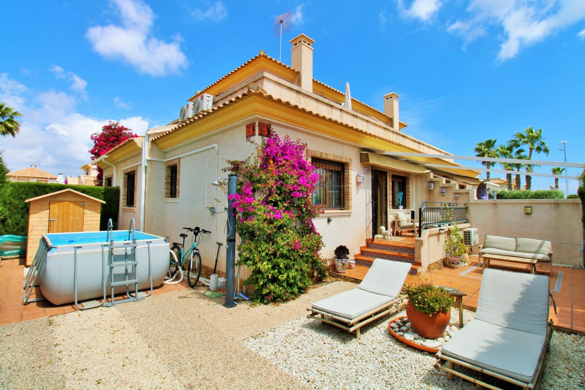 Resale - Townhouse * - Villamartin * - PAU 8 *