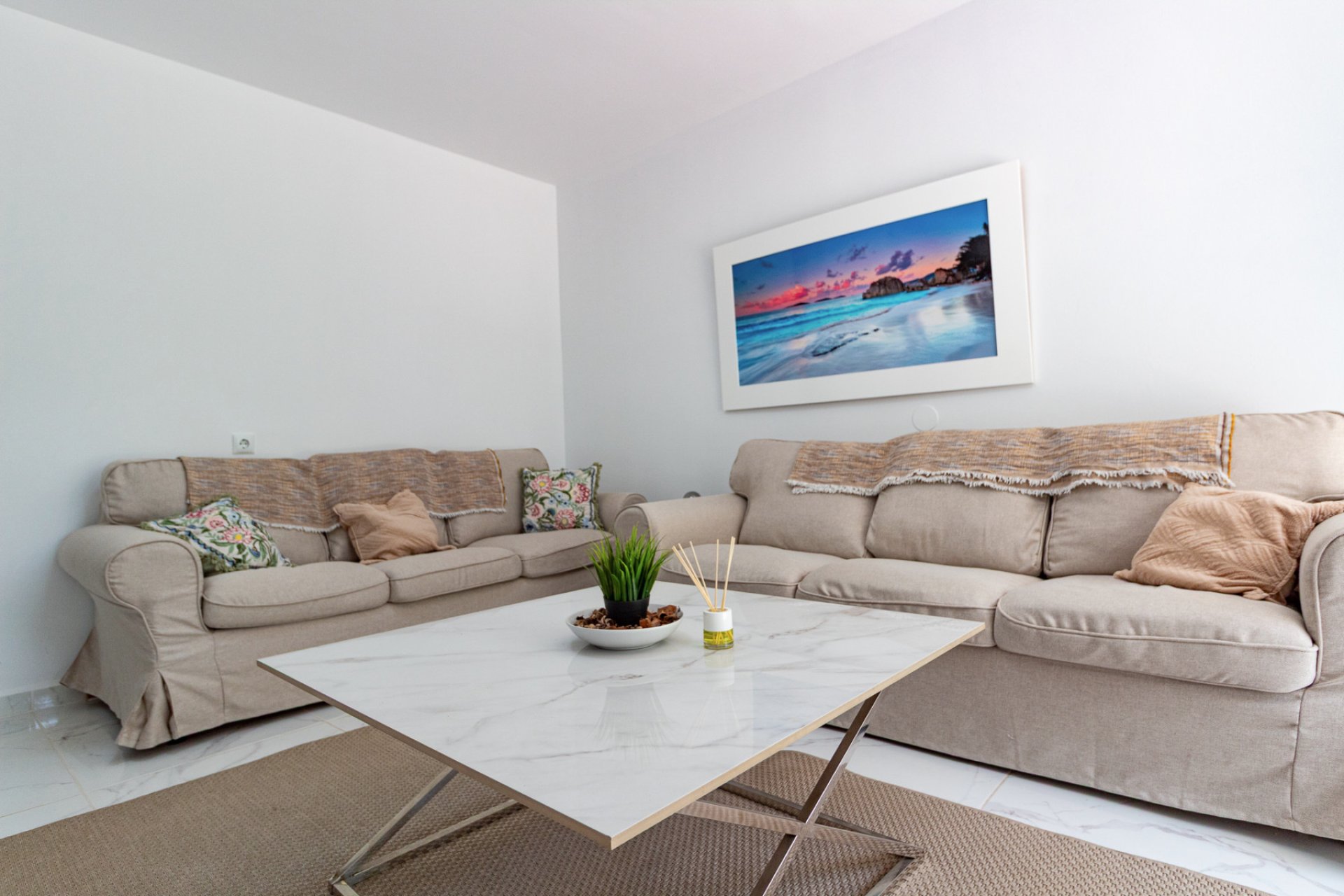 Resale - Townhouse * - Villamartin * - Verdemar
