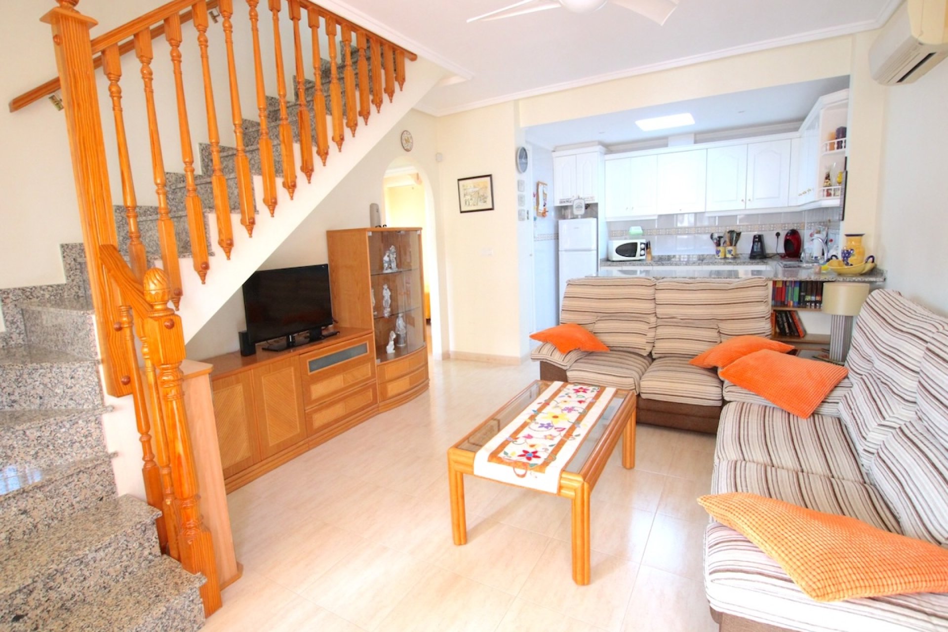 Resale - Townhouse * - Villamartin