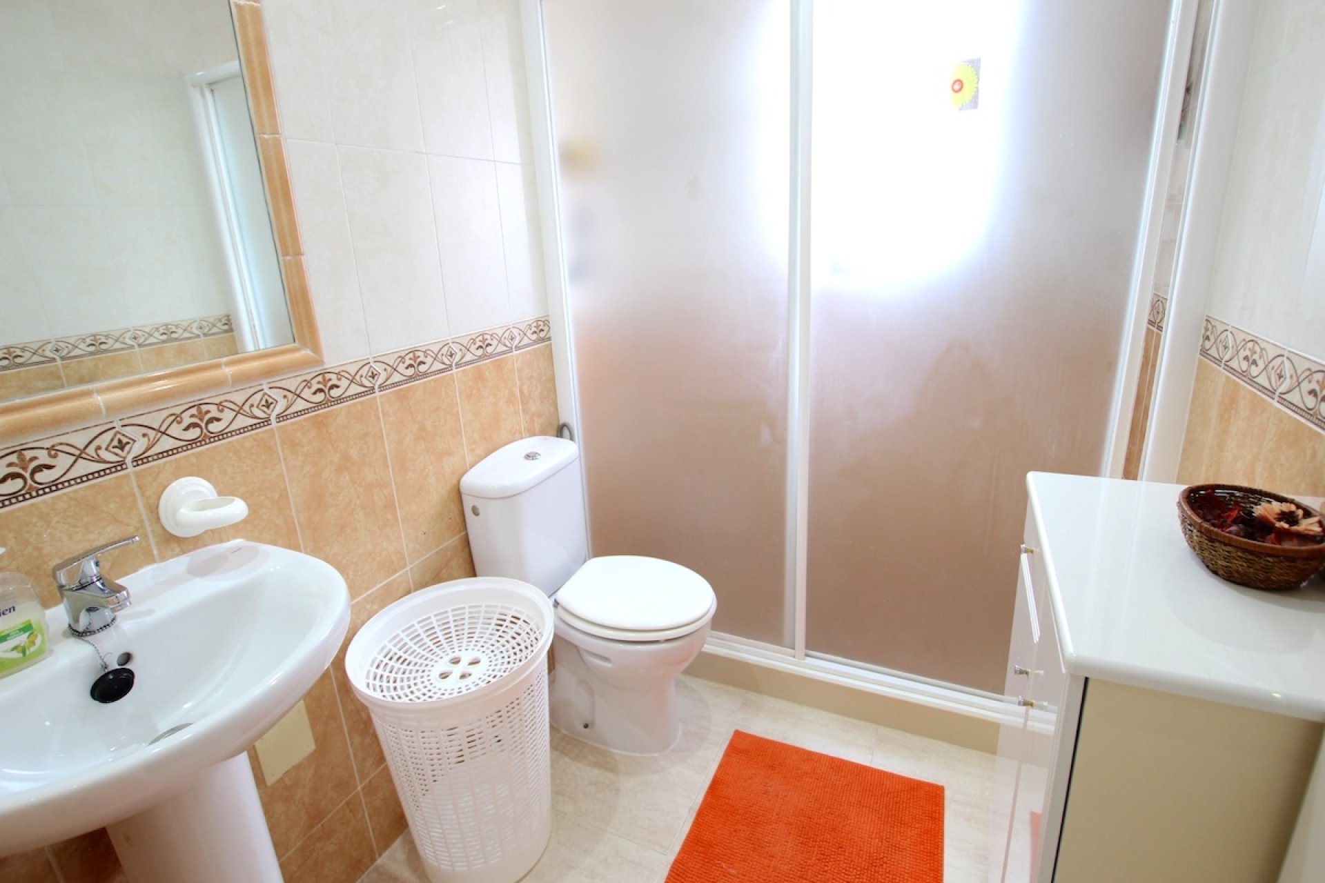 Resale - Townhouse * - Villamartin