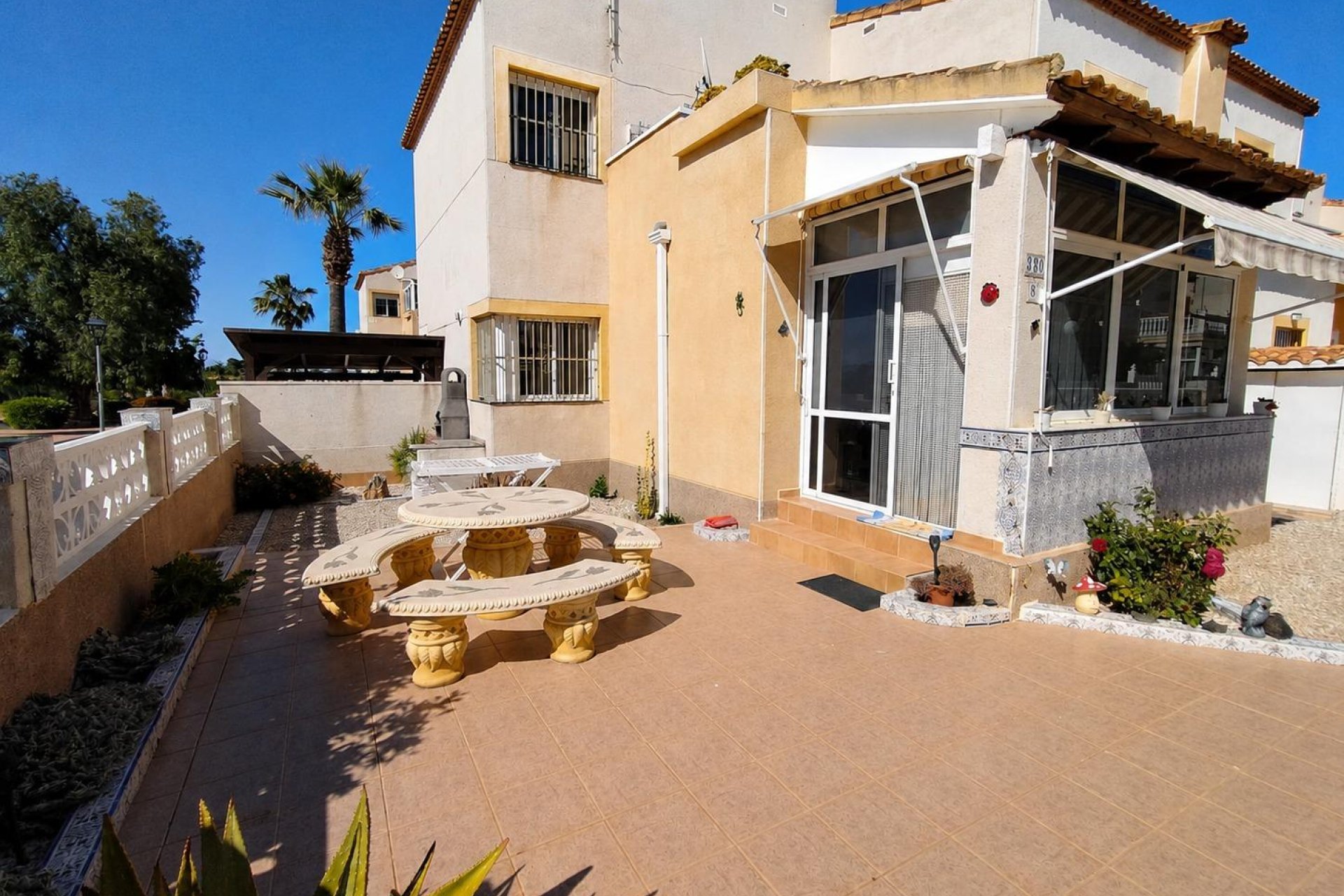 Resale - Villa * - Algorfa * - Algorfa - Urb. Montebello