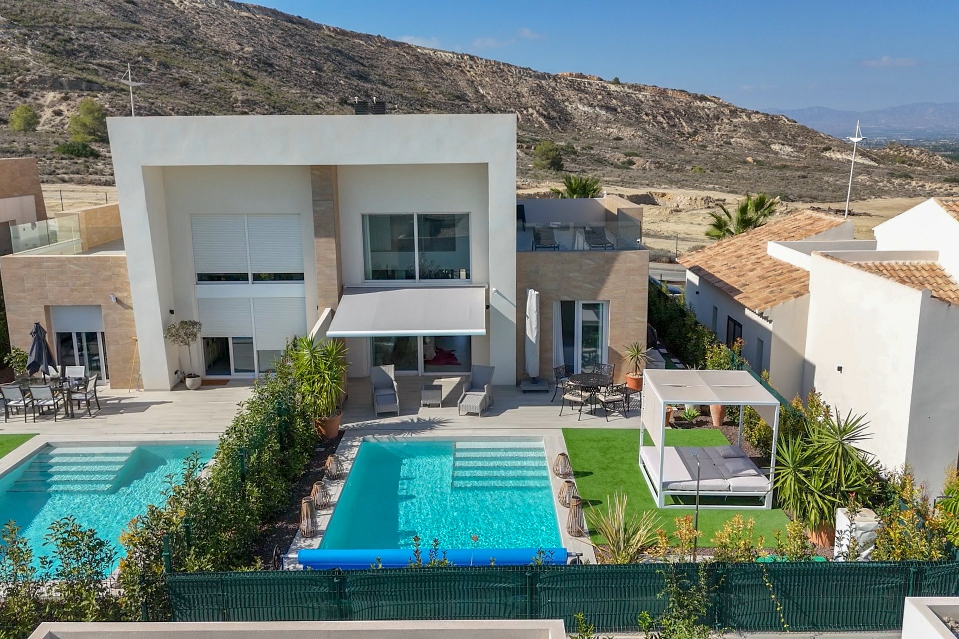 Resale - Villa * - Algorfa - La Finca Golf *