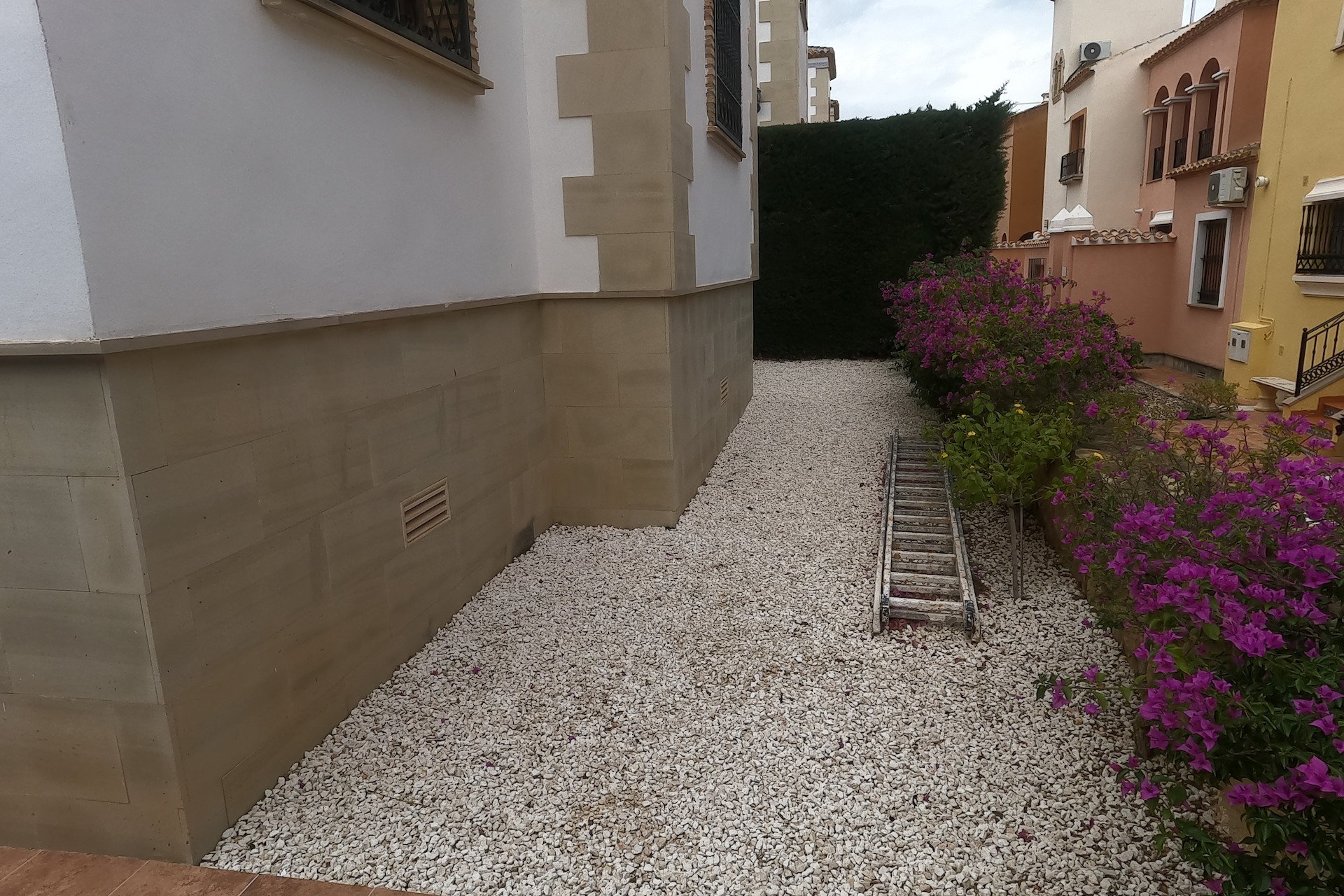 Resale - Villa * - Algorfa * - La Finca Golf *