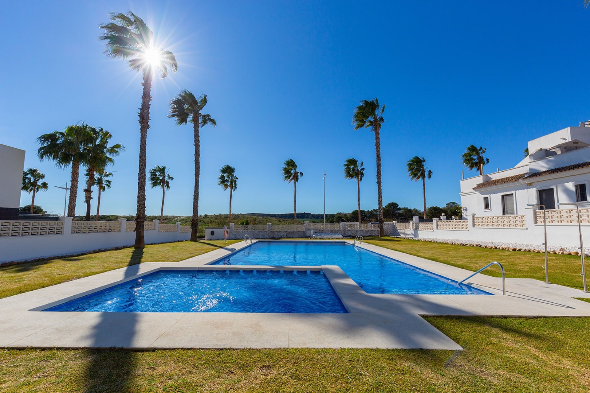 Resale - Villa * - Algorfa * - La Finca Golf *