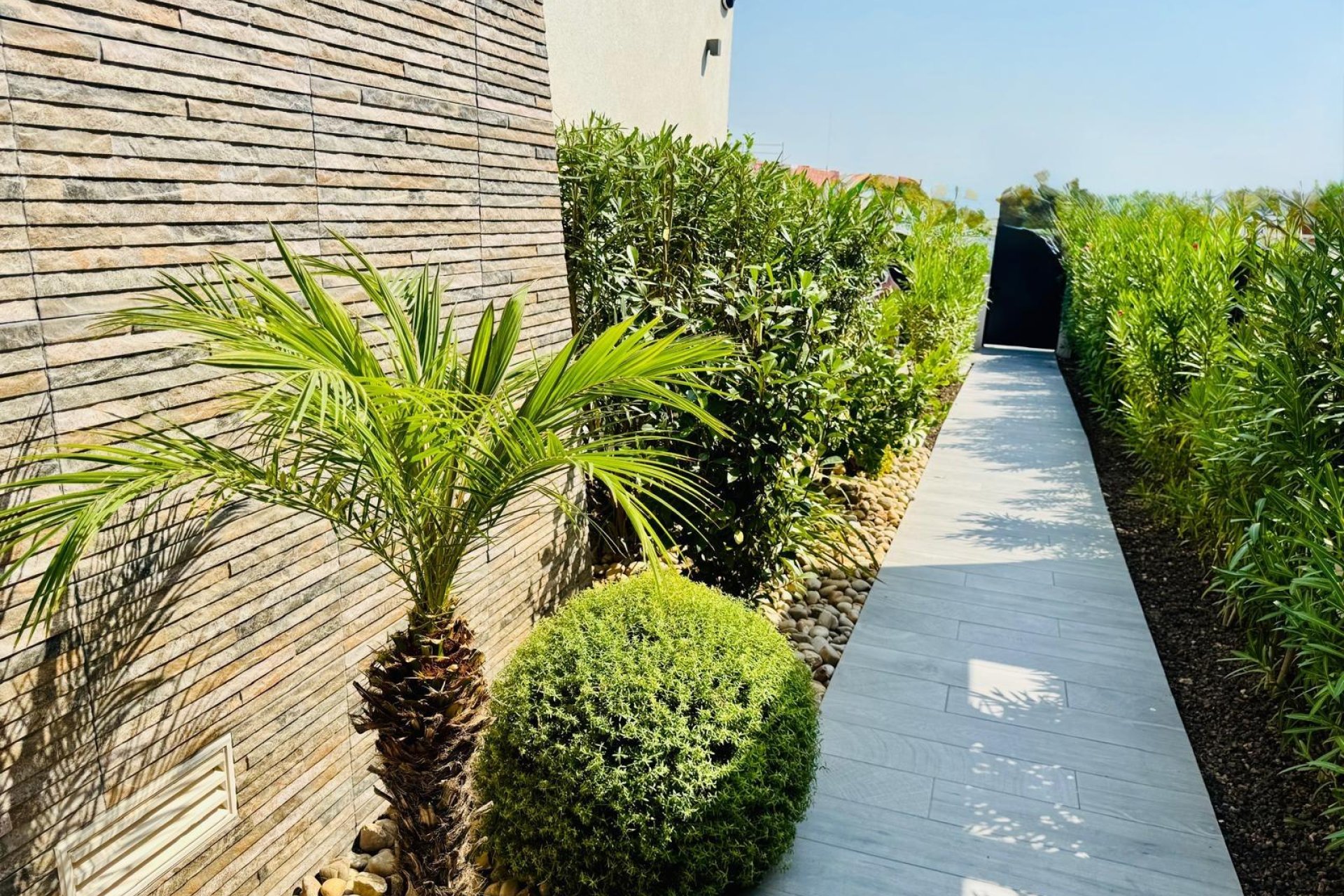 Resale - Villa * - Algorfa * - La Finca Golf *