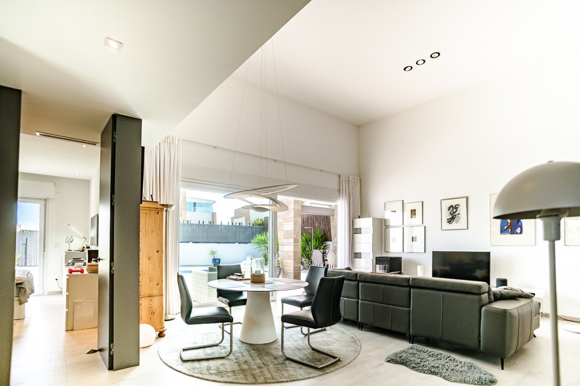 Resale - Villa * - Algorfa * - La Finca Golf *