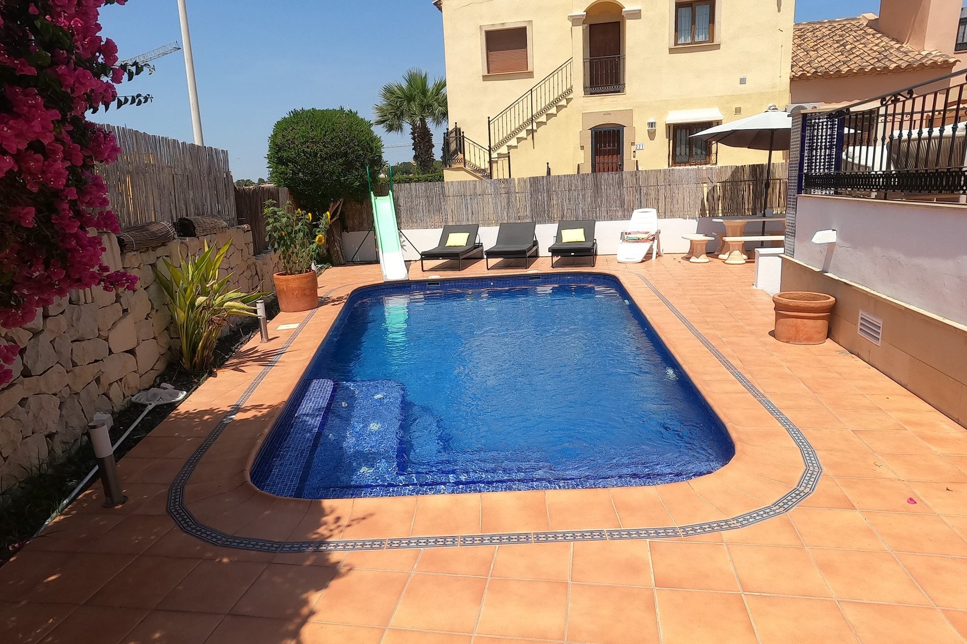 Resale - Villa * - Algorfa * - La Finca Golf *