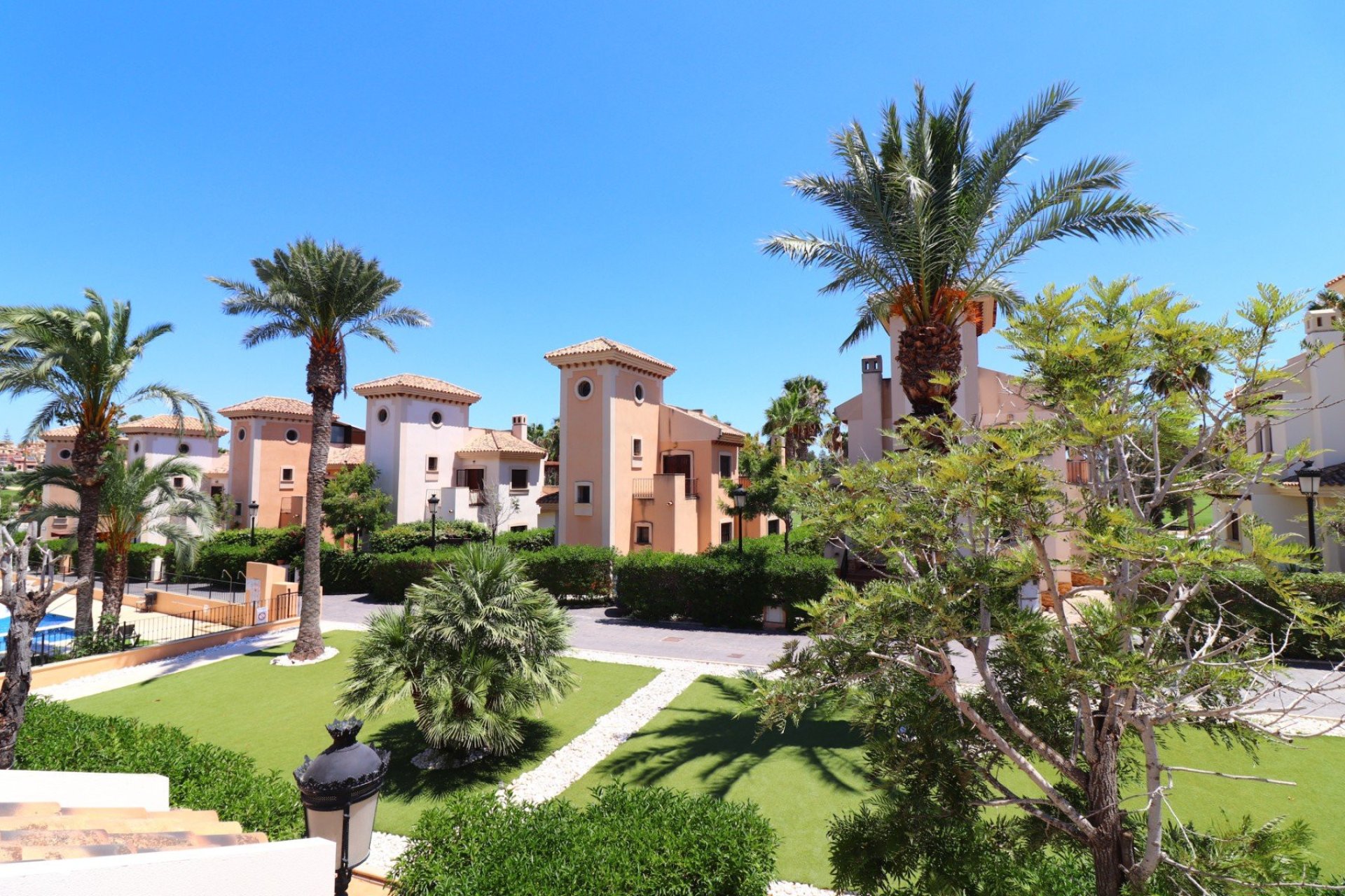 Resale - Villa * - Algorfa * - La Finca Golf *