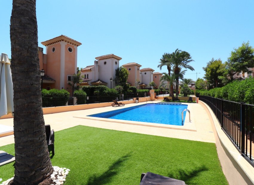 Resale - Villa * - Algorfa * - La Finca Golf *