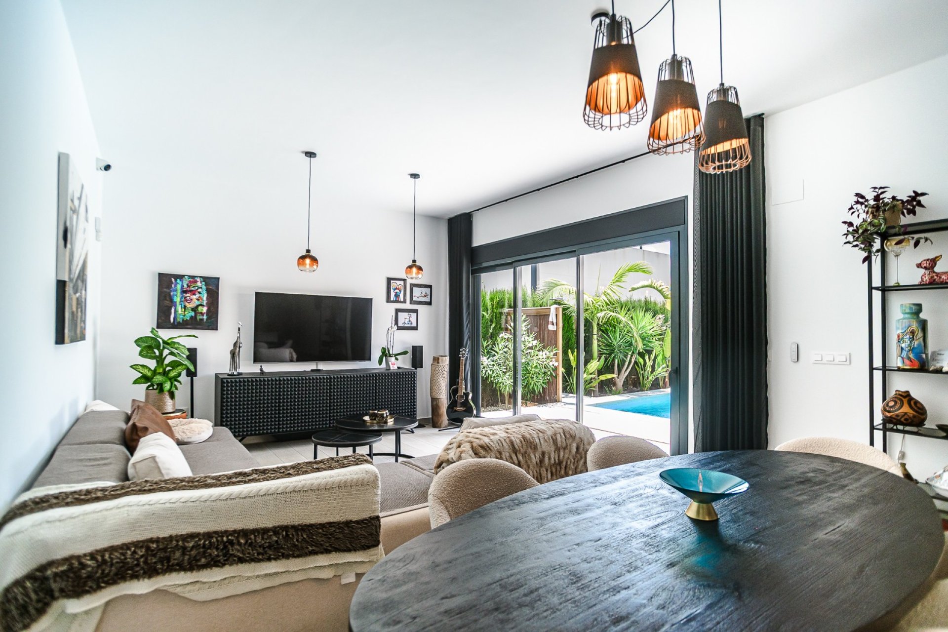 Resale - Villa * - Algorfa * - La Finca Golf *