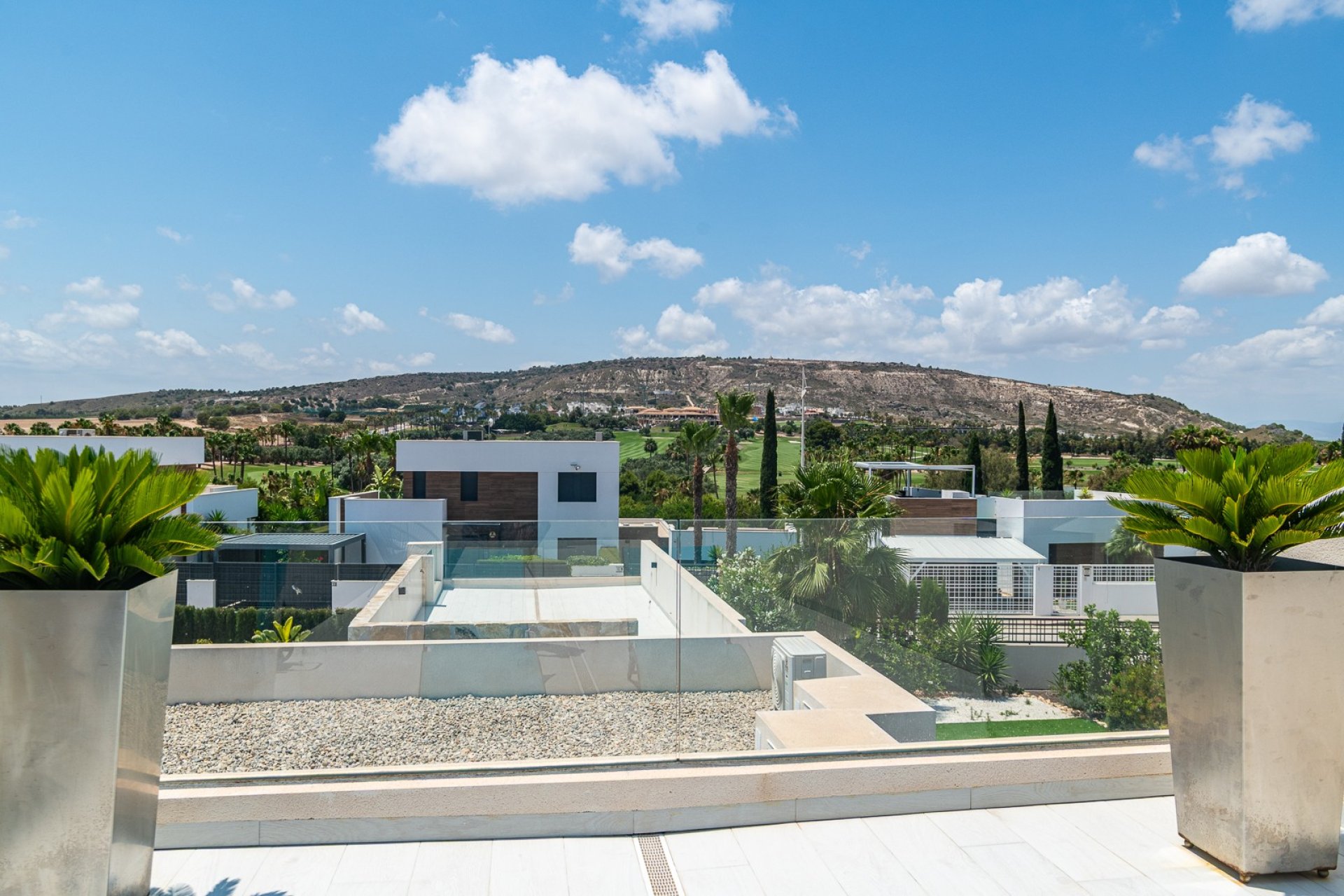 Resale - Villa * - Algorfa * - La Finca Golf *