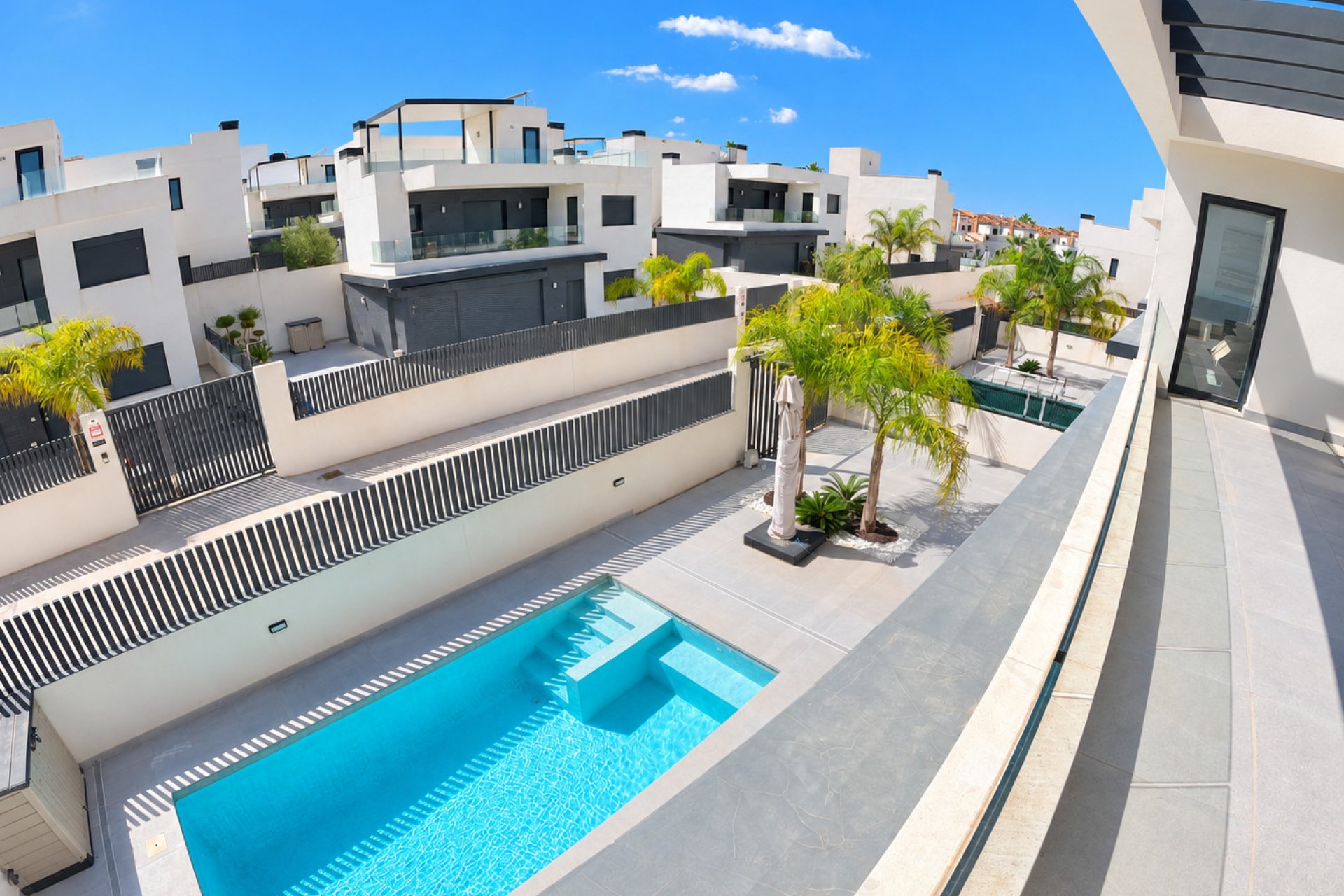 Resale - Villa * - Algorfa * - La Finca Golf *
