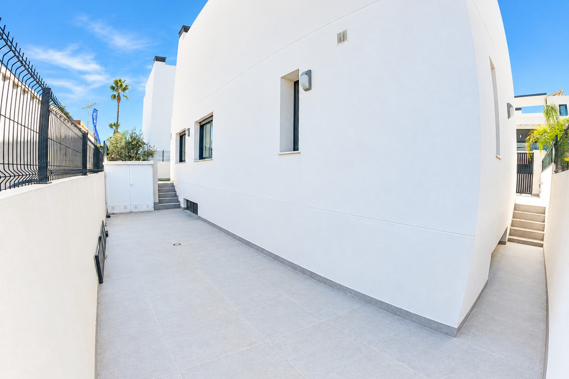 Resale - Villa * - Algorfa * - La Finca Golf *