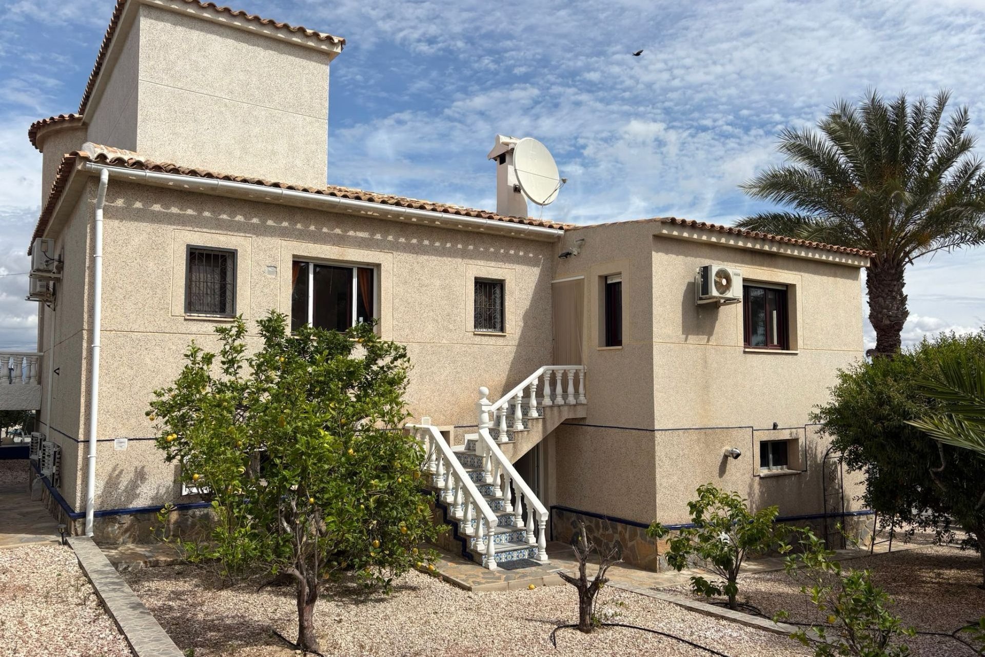 Resale - Villa * - Algorfa *