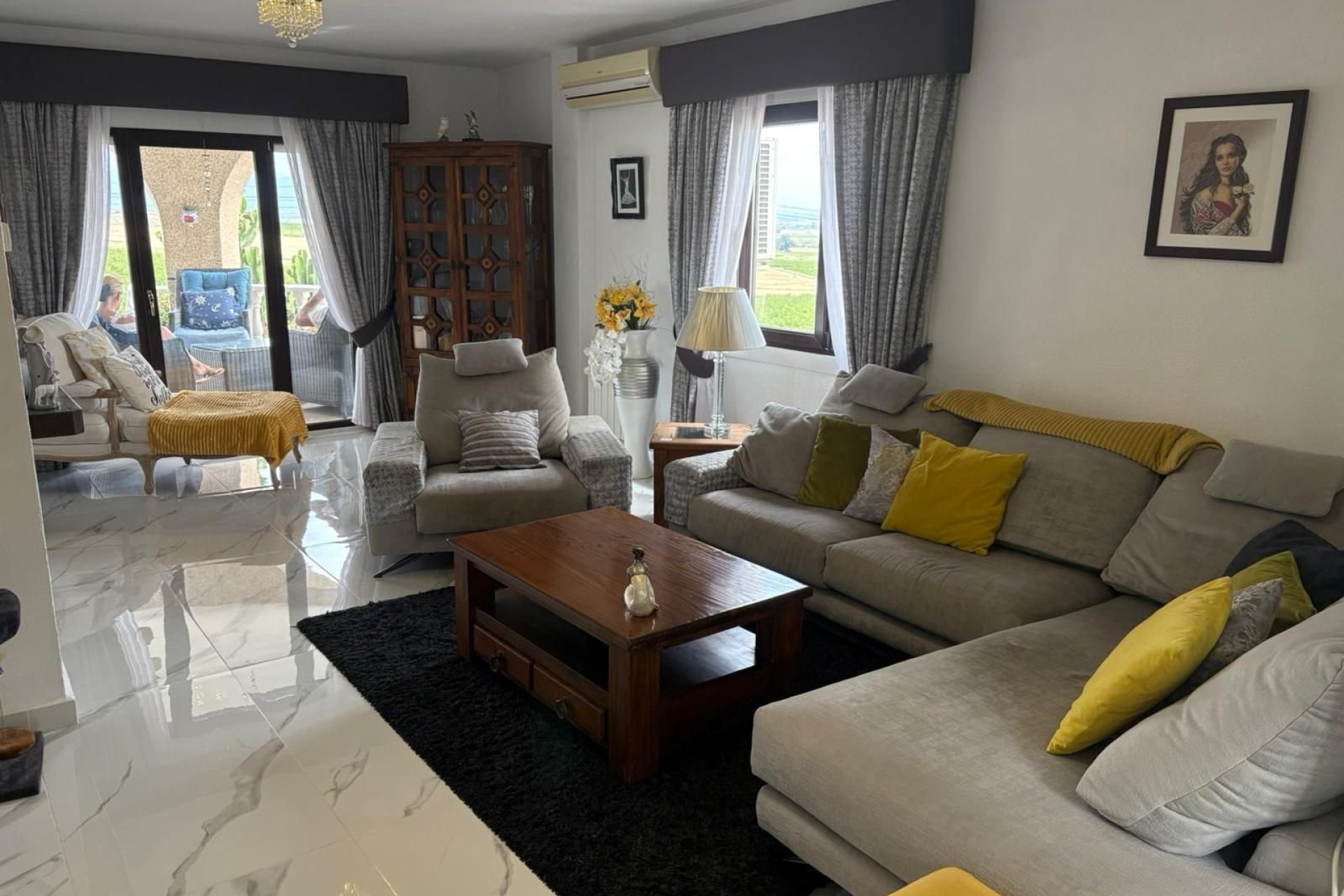 Resale - Villa * - Algorfa *