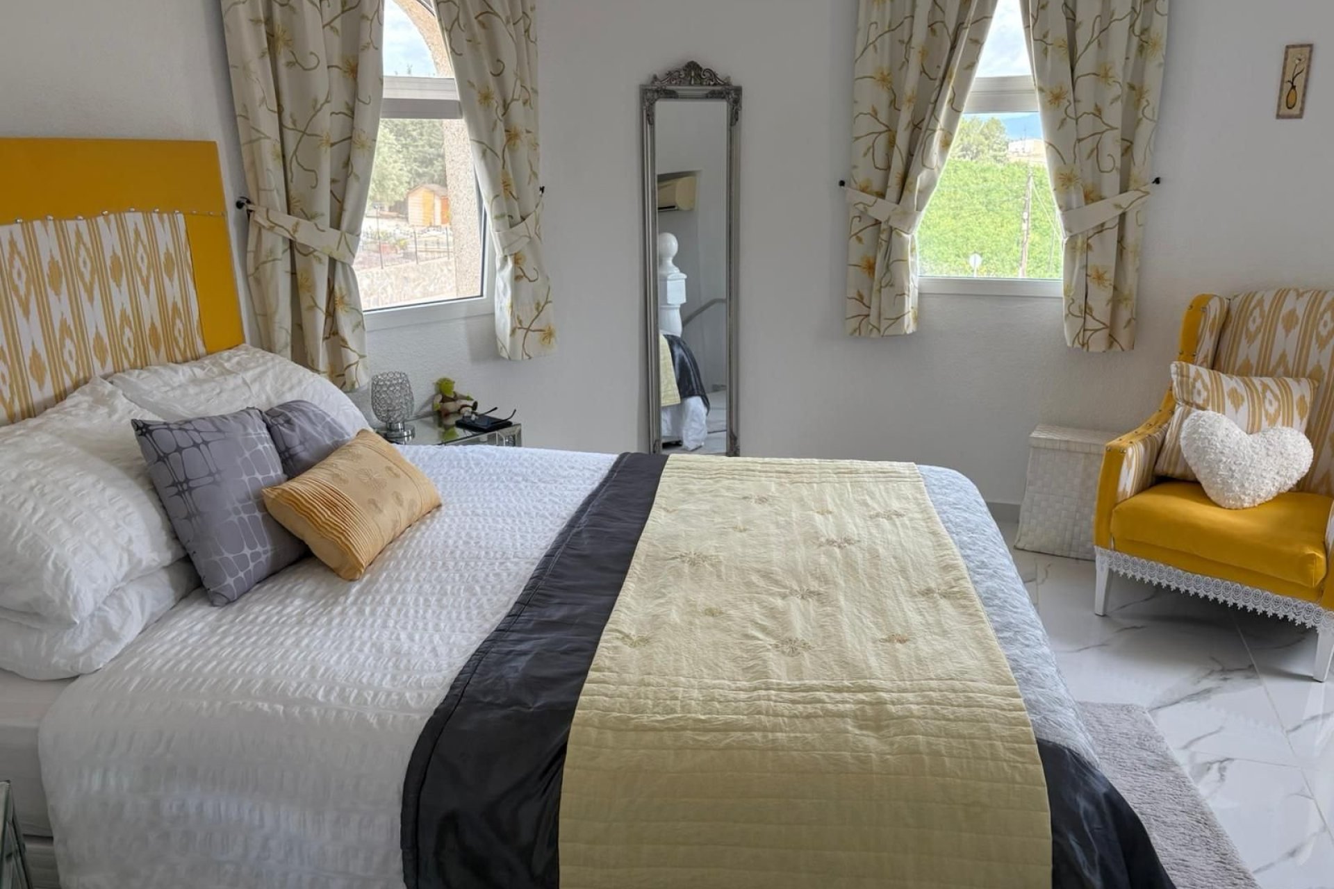 Resale - Villa * - Algorfa *