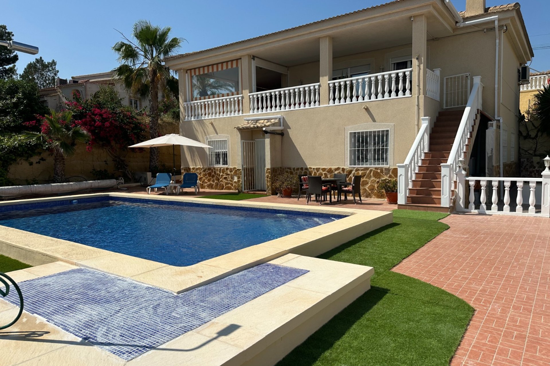 Resale - Villa * - Algorfa *