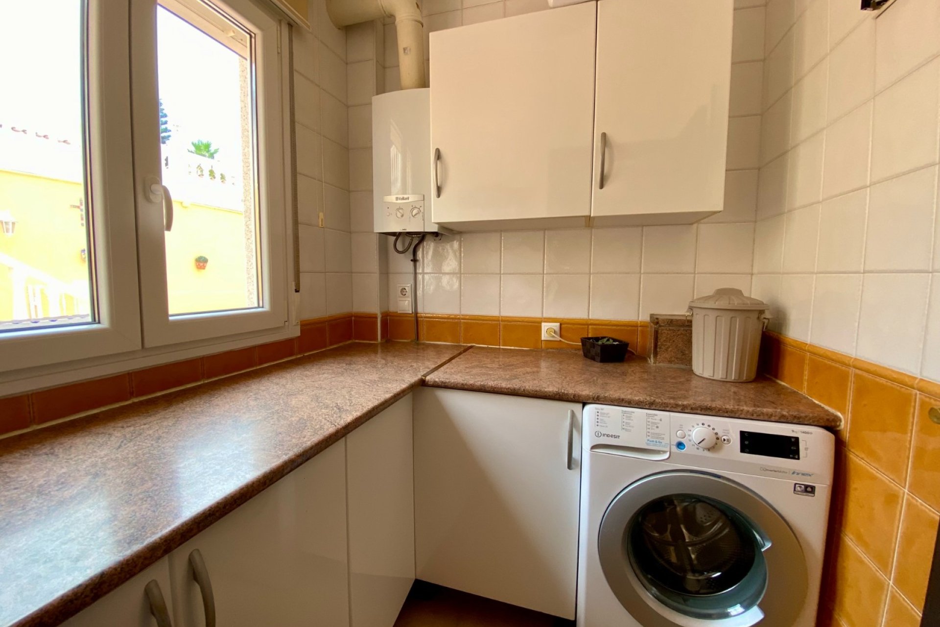 Resale - Villa * - Algorfa *