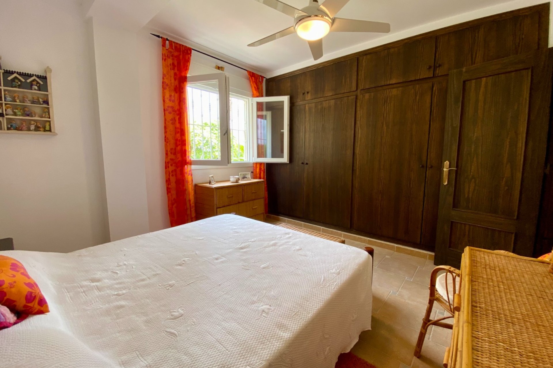 Resale - Villa * - Algorfa *