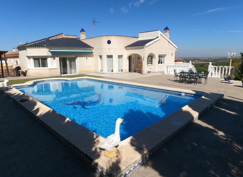 Resale - Villa * - Algorfa *