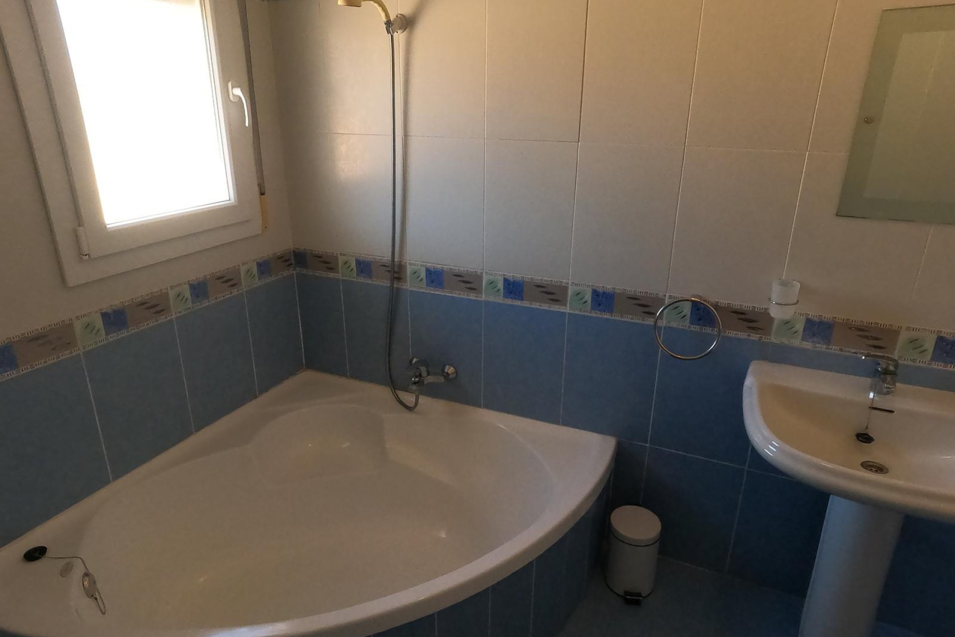 Resale - Villa * - Algorfa *