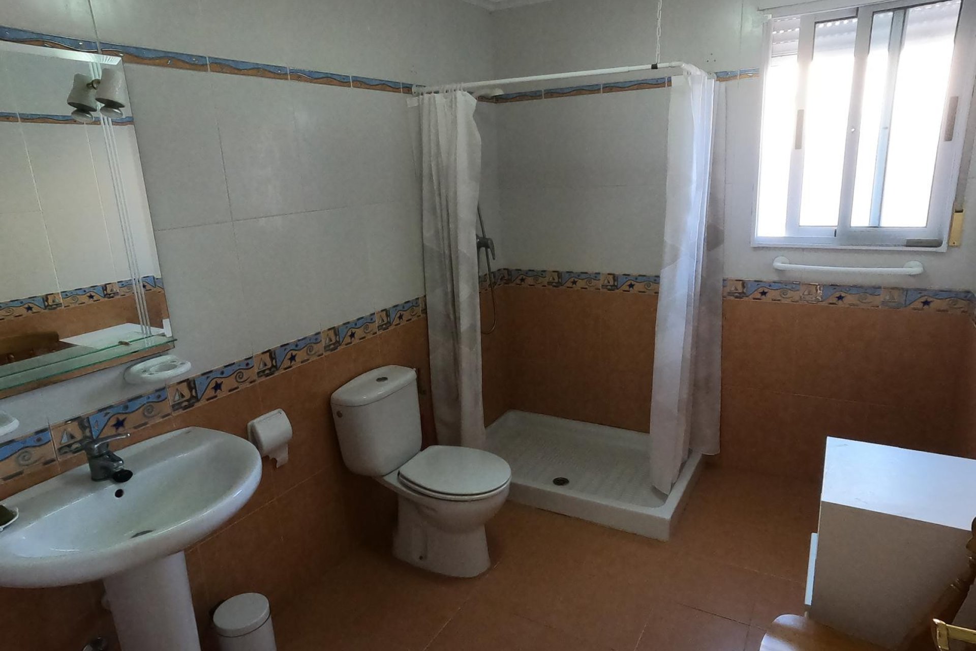 Resale - Villa * - Algorfa *