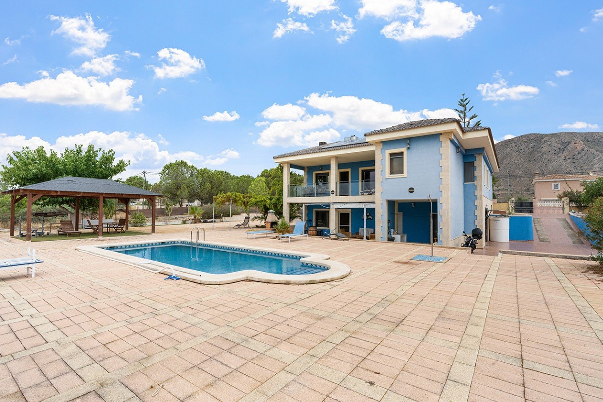 Resale - Villa * - Alicante - Rebolledo *