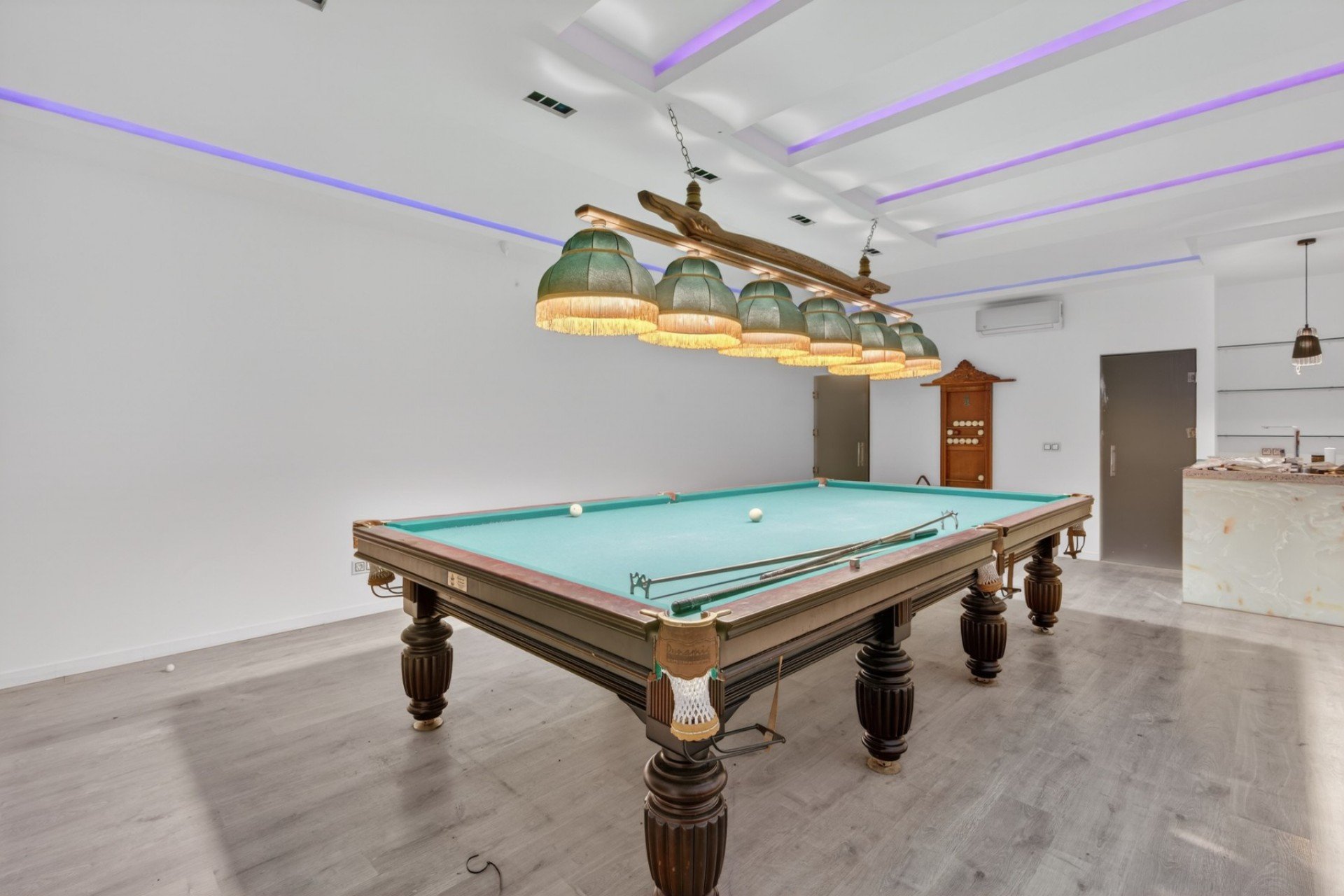 Resale - Villa * - Alicante * - Rebolledo *