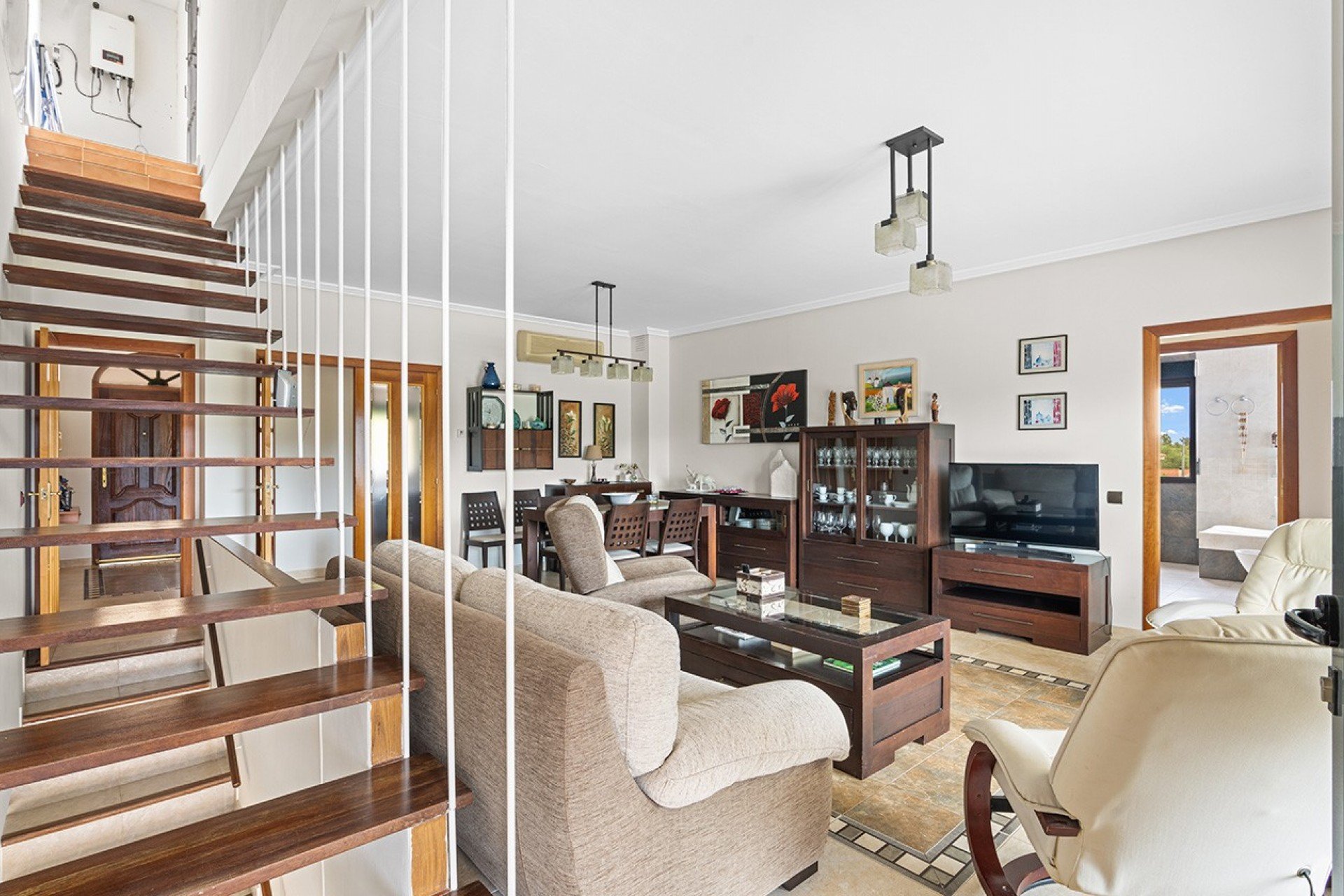 Resale - Villa * - Alicante * - Rebolledo *