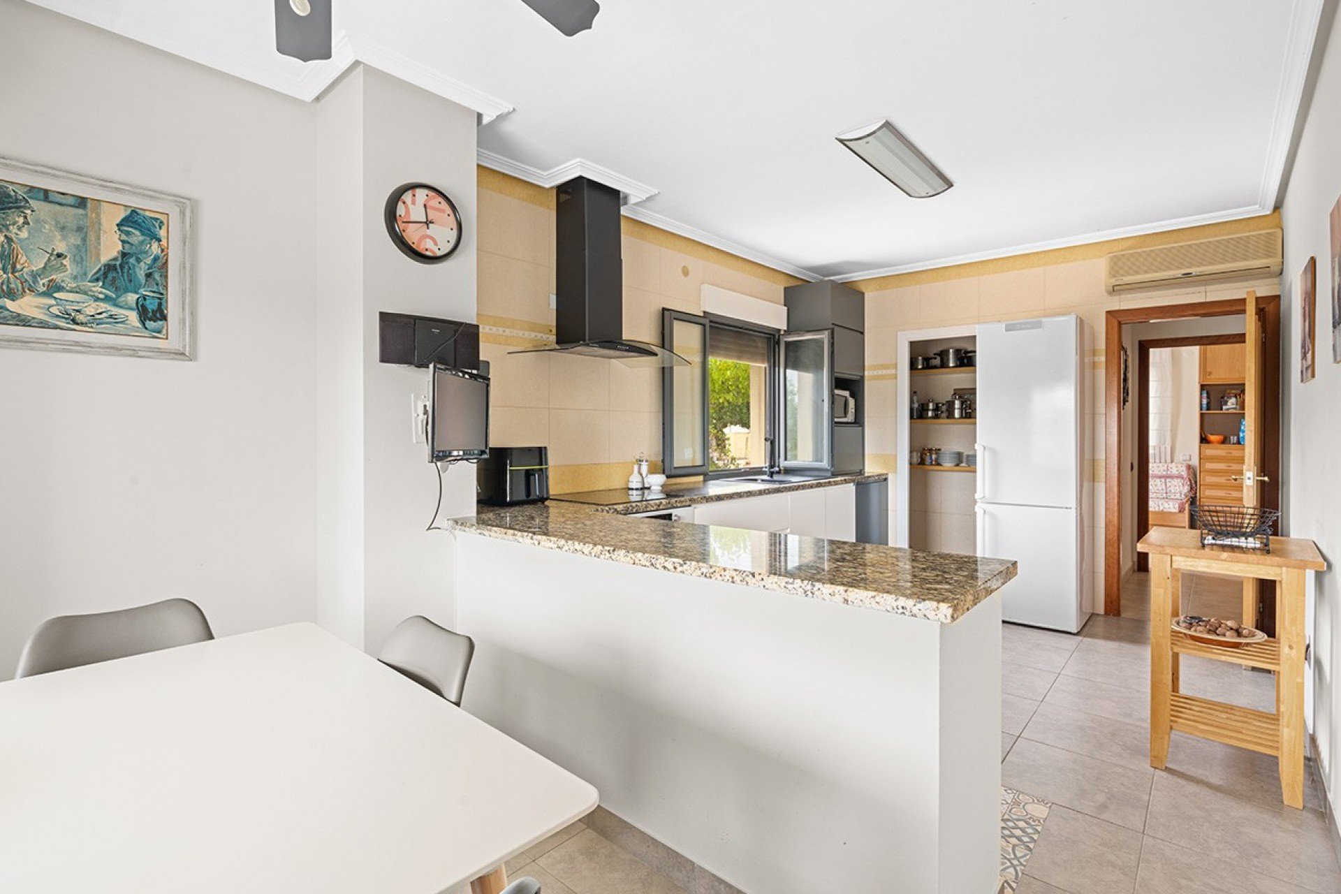 Resale - Villa * - Alicante * - Rebolledo *