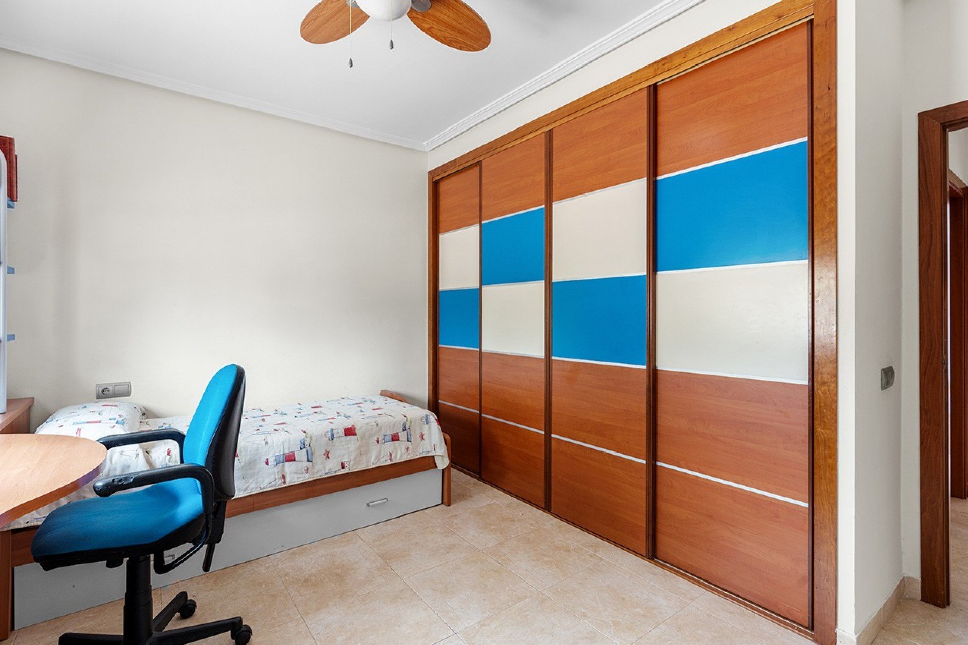 Resale - Villa * - Alicante * - Rebolledo *