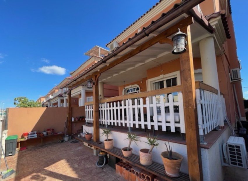 Resale - Villa - Almoradí