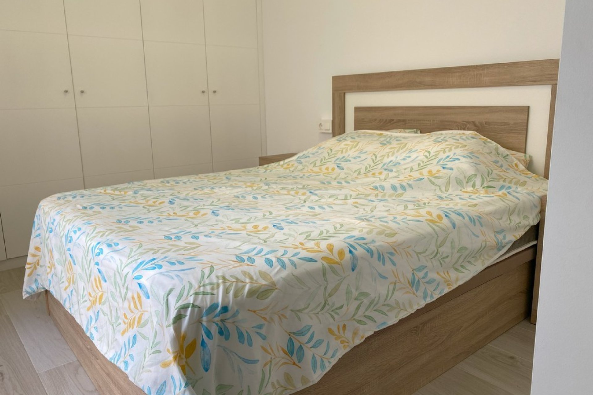 Resale - Villa * - Avileses *