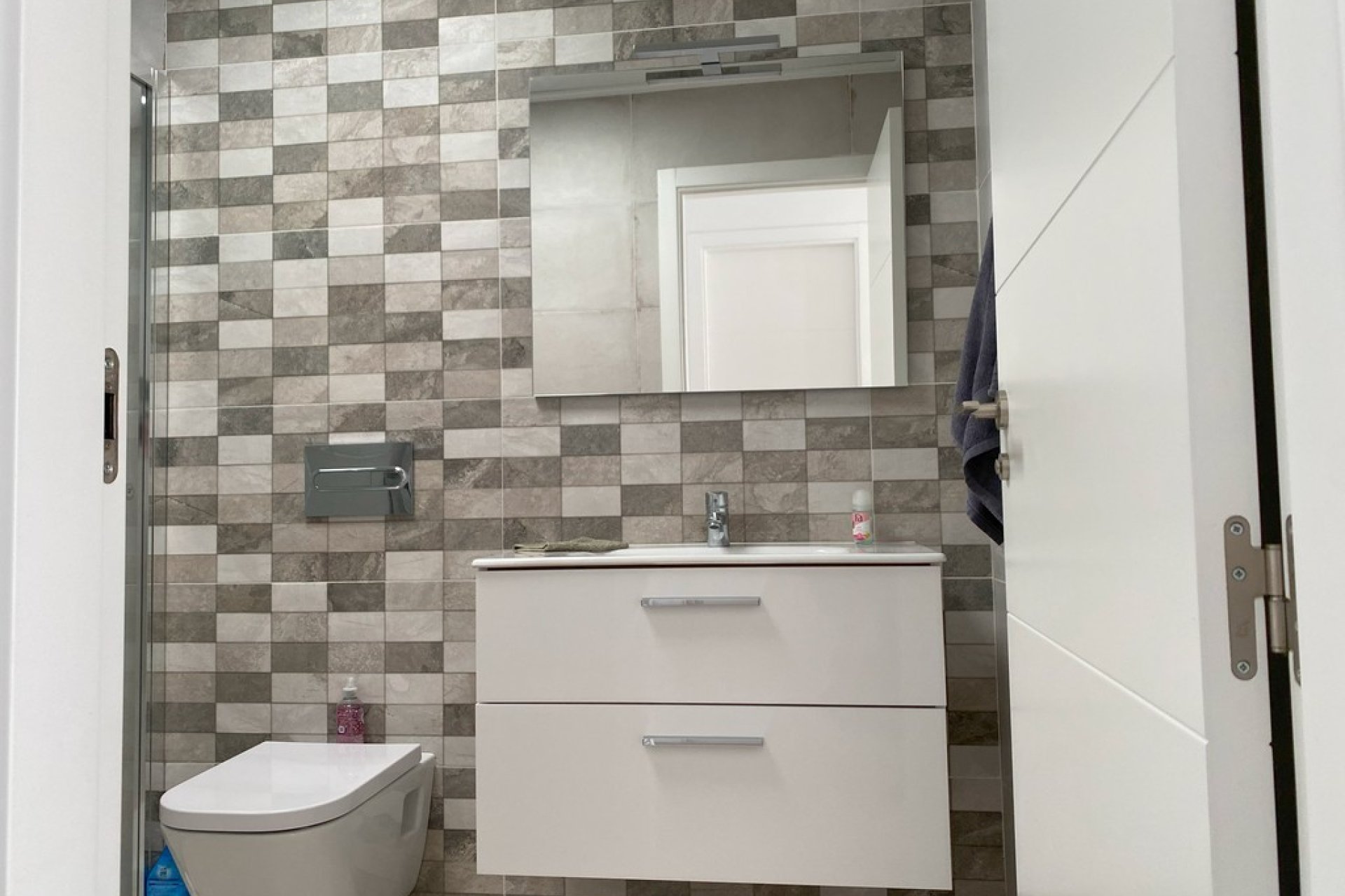 Resale - Villa * - Avileses *