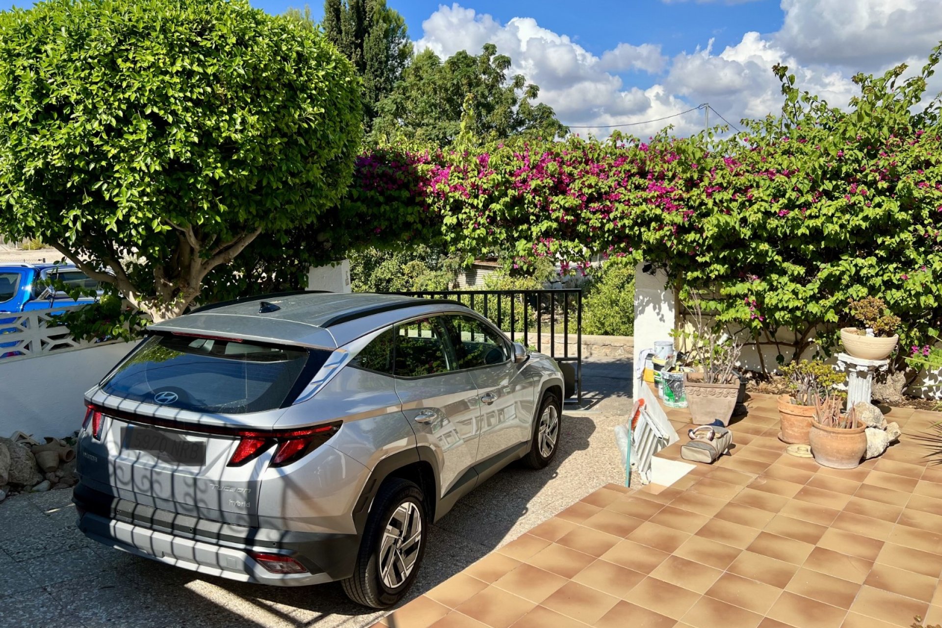 Resale - Villa * - Benferri *