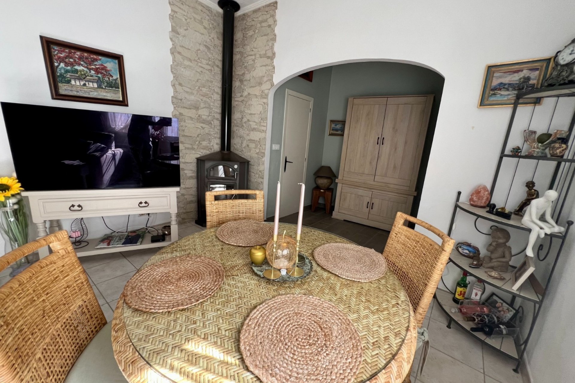 Resale - Villa * - Benferri *