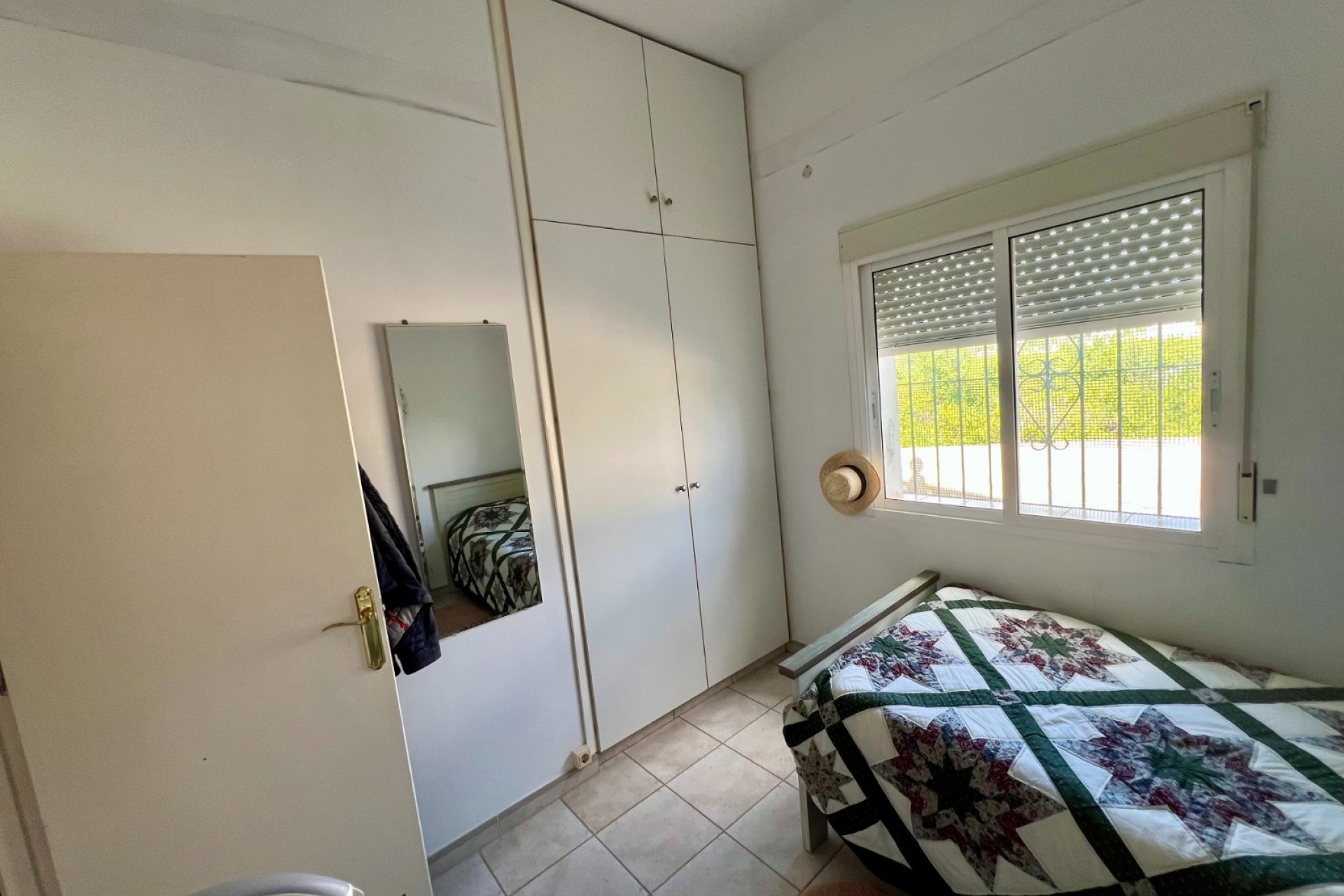 Resale - Villa * - Benferri *