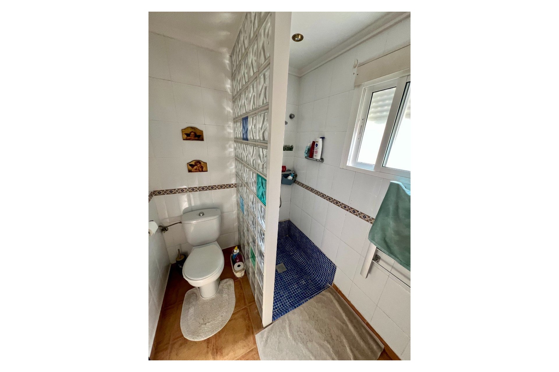Resale - Villa * - Benferri *